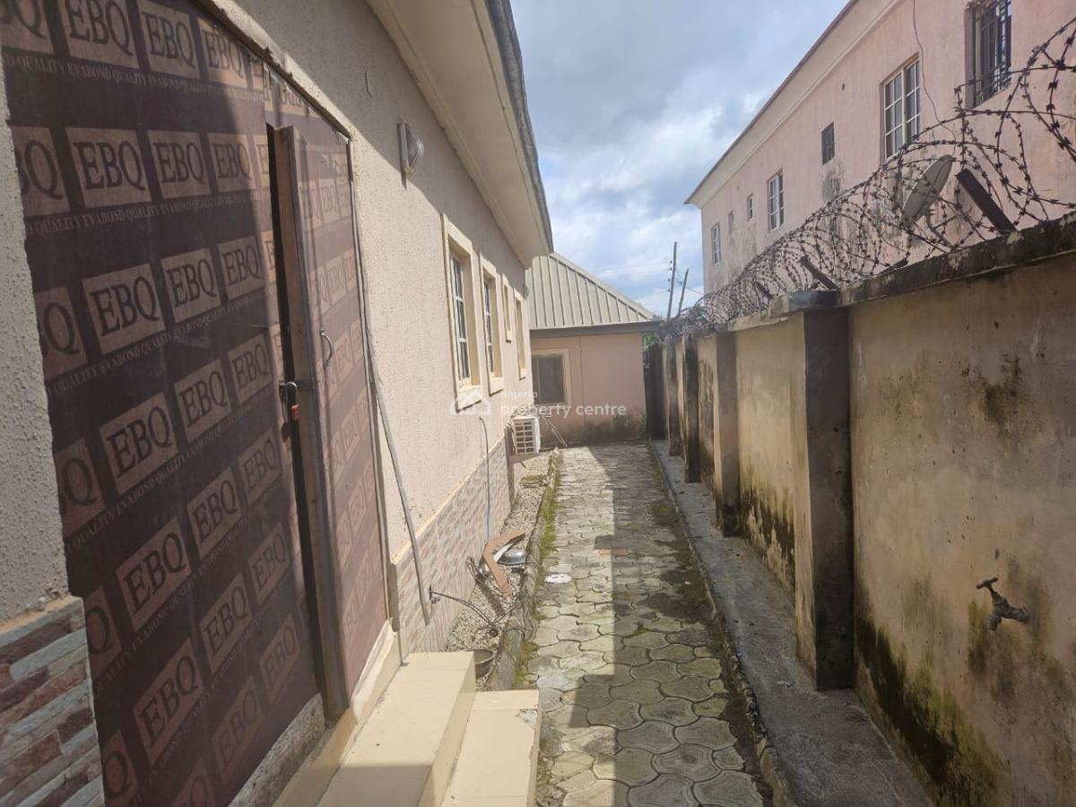 Exquisite 4 Bedroom Bungalow with 2 Bq, Bwari, Abuja, Detached Bungalow for Sale