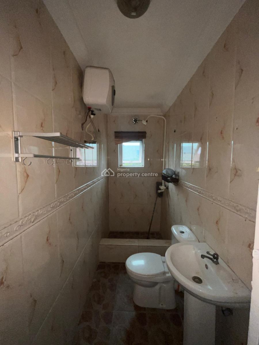 Lovely 2 Bedroom Flat, Chevron Drive...., Lekki, Lagos, Flat / Apartment for Rent