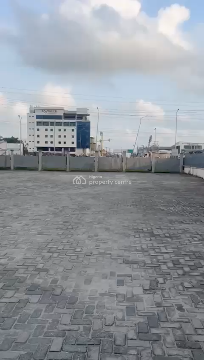 Fully Interlocked Land Measuring 1300sqms Facing Lekki-epe Express Way, Facing Lekki-epe Express Way, Lekki Phase 1, Lekki, Lagos, Commercial Land for Sale
