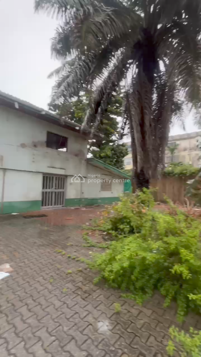 Prime Land Measuring 1,510sqm with Demolishable Structure in Vi, Victoria Island (vi), Lagos, Mixed-use Land for Sale