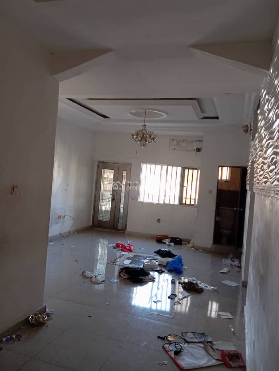 3 Bedroom Apartment, Anthony, Maryland, Lagos, Flat / Apartment for Rent