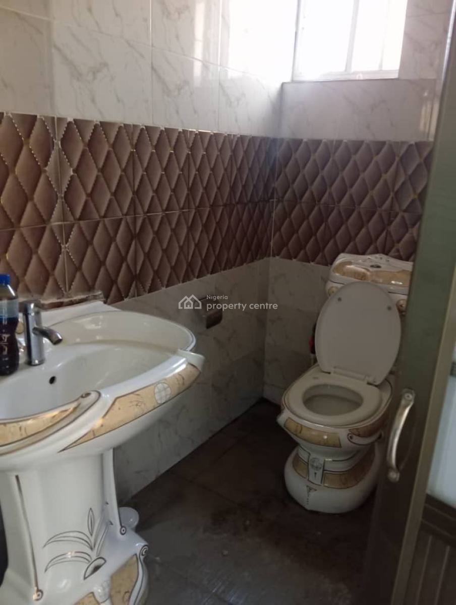 3 Bedroom Apartment, Anthony, Maryland, Lagos, Flat / Apartment for Rent
