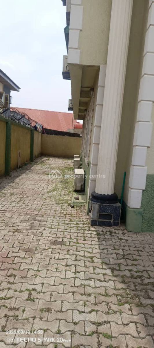 5 Bedroom Detached with Bq, Opposite Omole Phase1, Ojodu, Lagos, Detached Duplex for Sale
