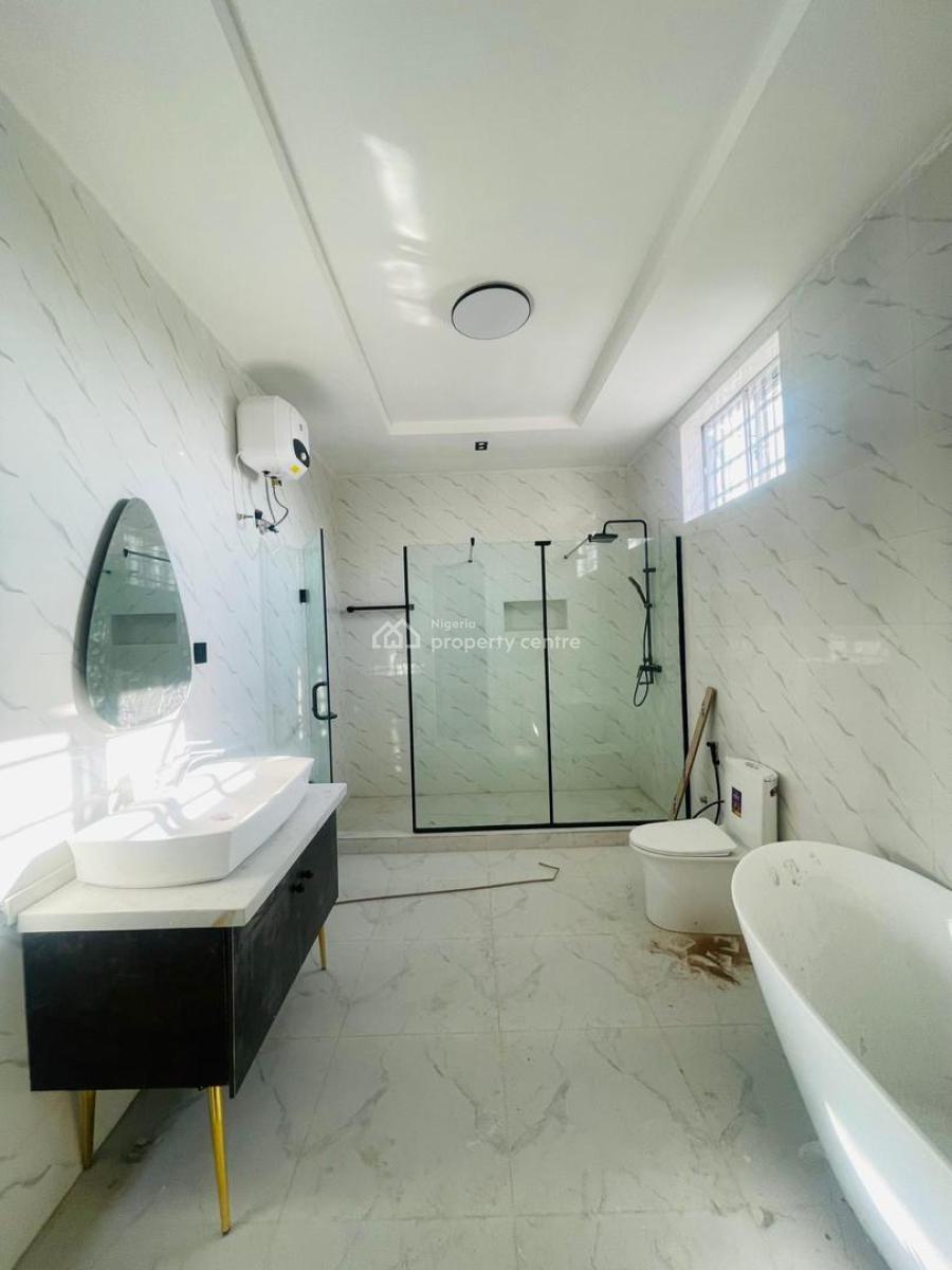 Pristine 5 Bedroom Fully Detached with Bq, Lekki County, Lekki, Lagos, Detached Duplex for Sale