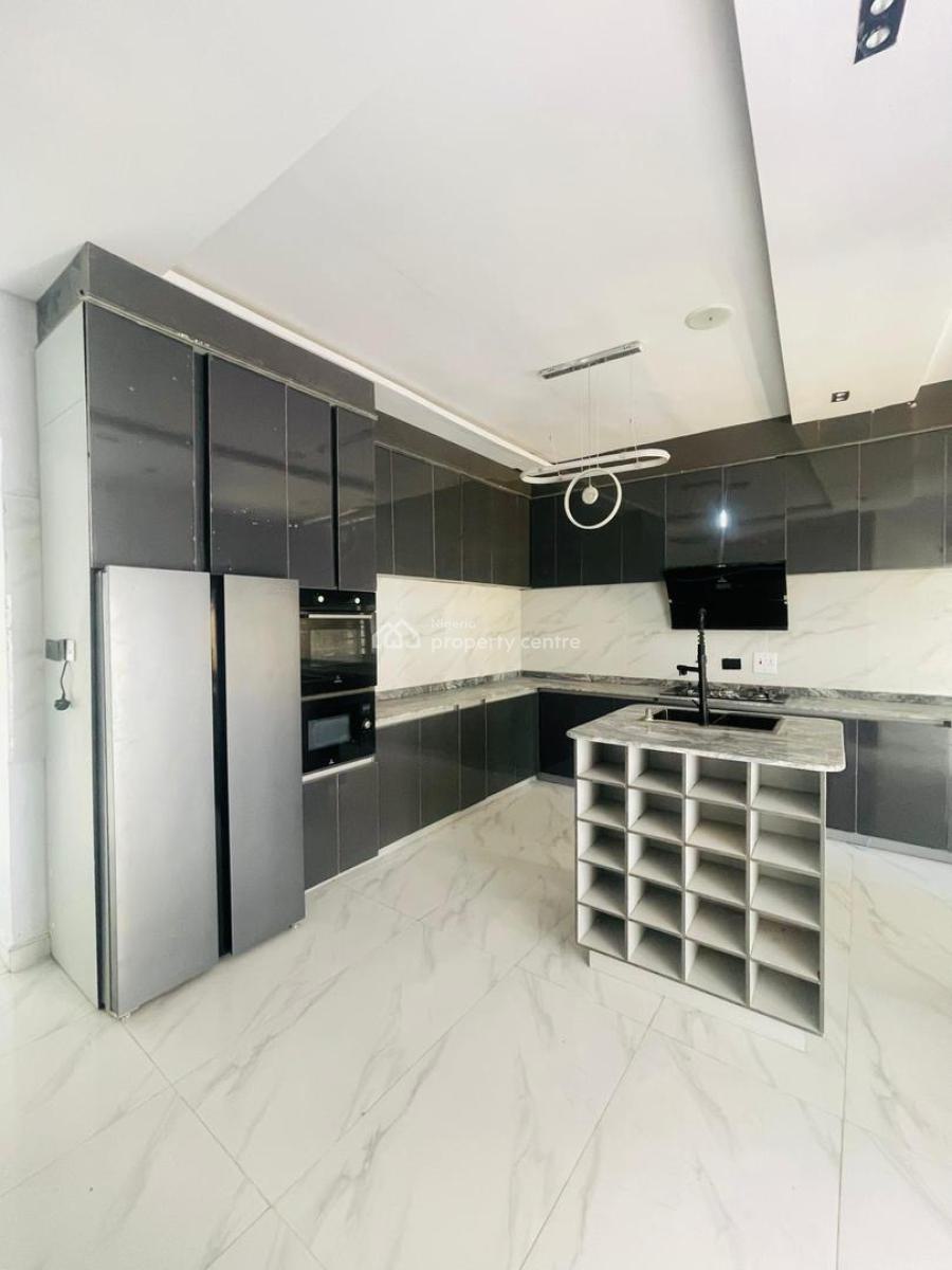 Pristine 5 Bedroom Fully Detached with Bq and Swimming Pool, Lekki County, Lekki, Lagos, Detached Duplex for Sale