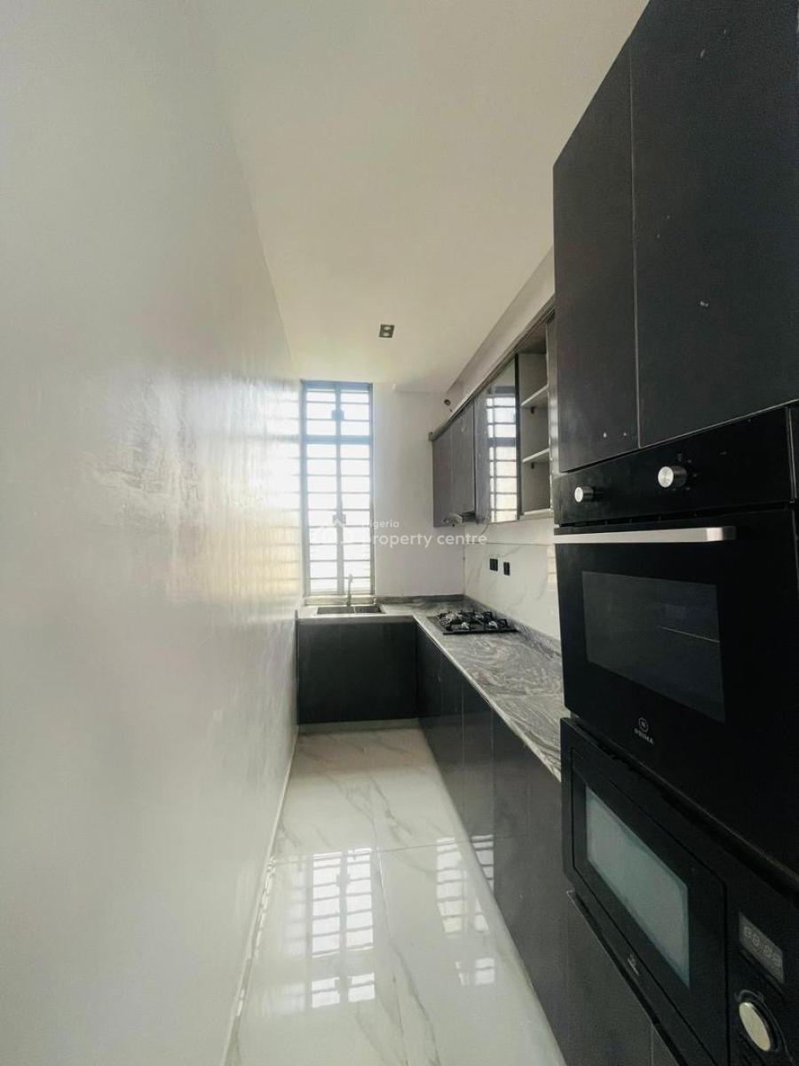 Pristine 5 Bedroom Fully Detached with Bq and Swimming Pool, Lekki County, Lekki, Lagos, Detached Duplex for Sale
