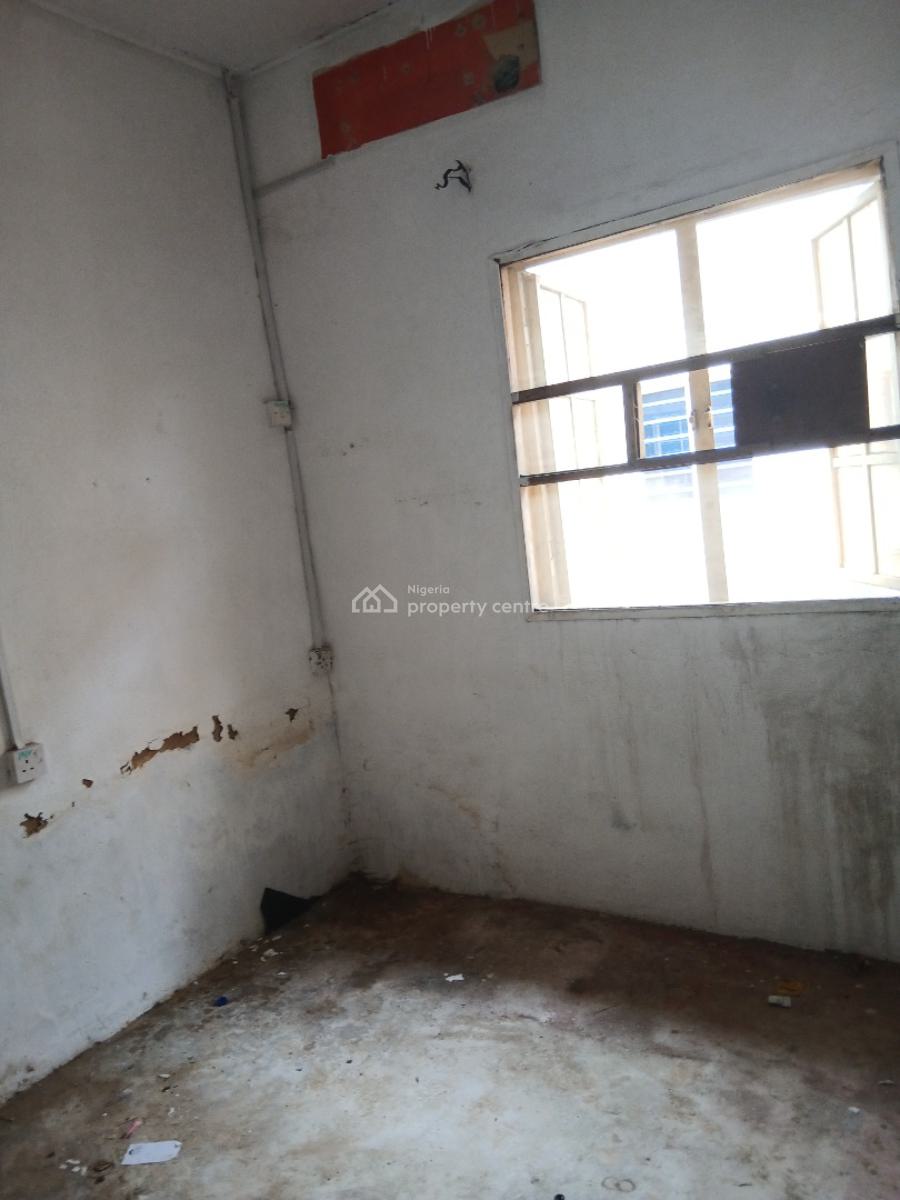 Decent Okay Mini, Yaba, Lagos, Mini Flat (room and Parlour) for Rent