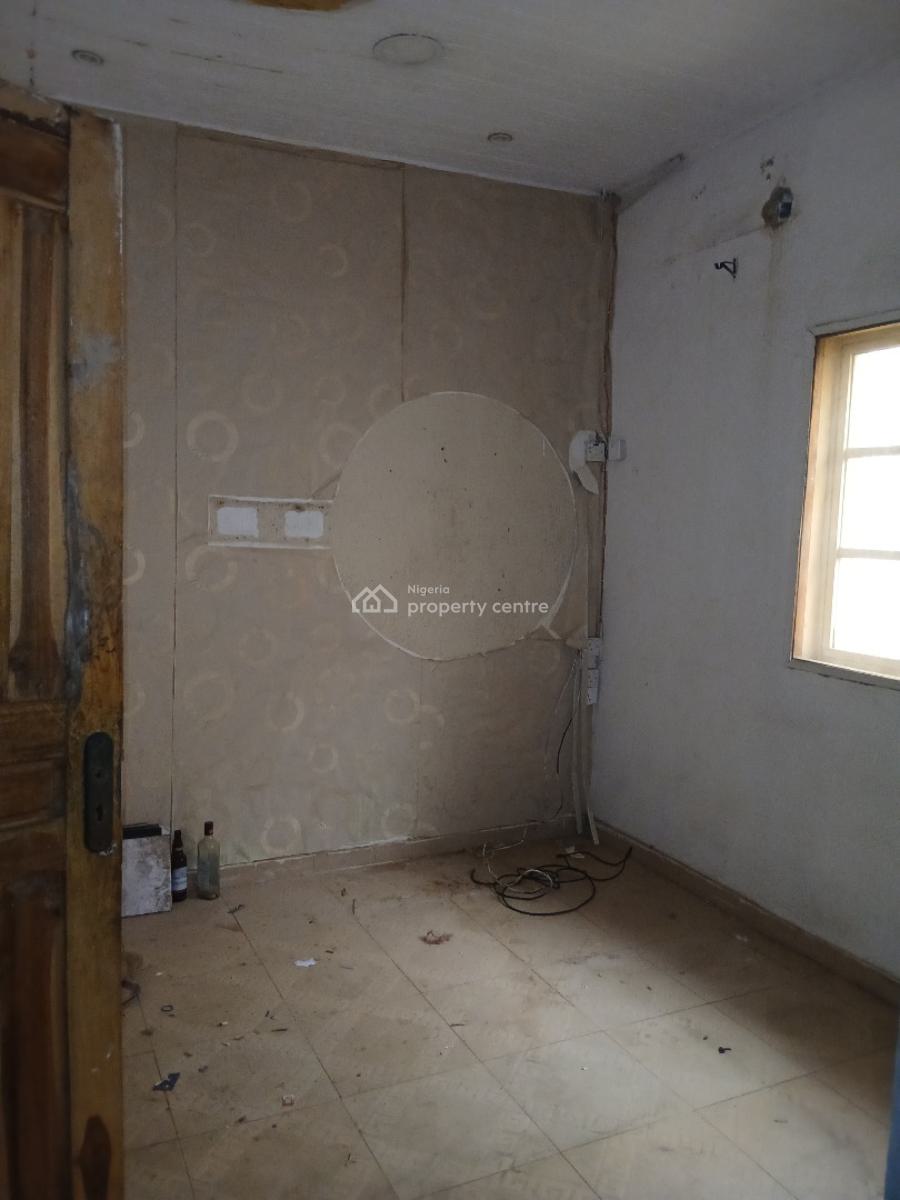 Decent Okay Mini, Yaba, Lagos, Mini Flat (room and Parlour) for Rent