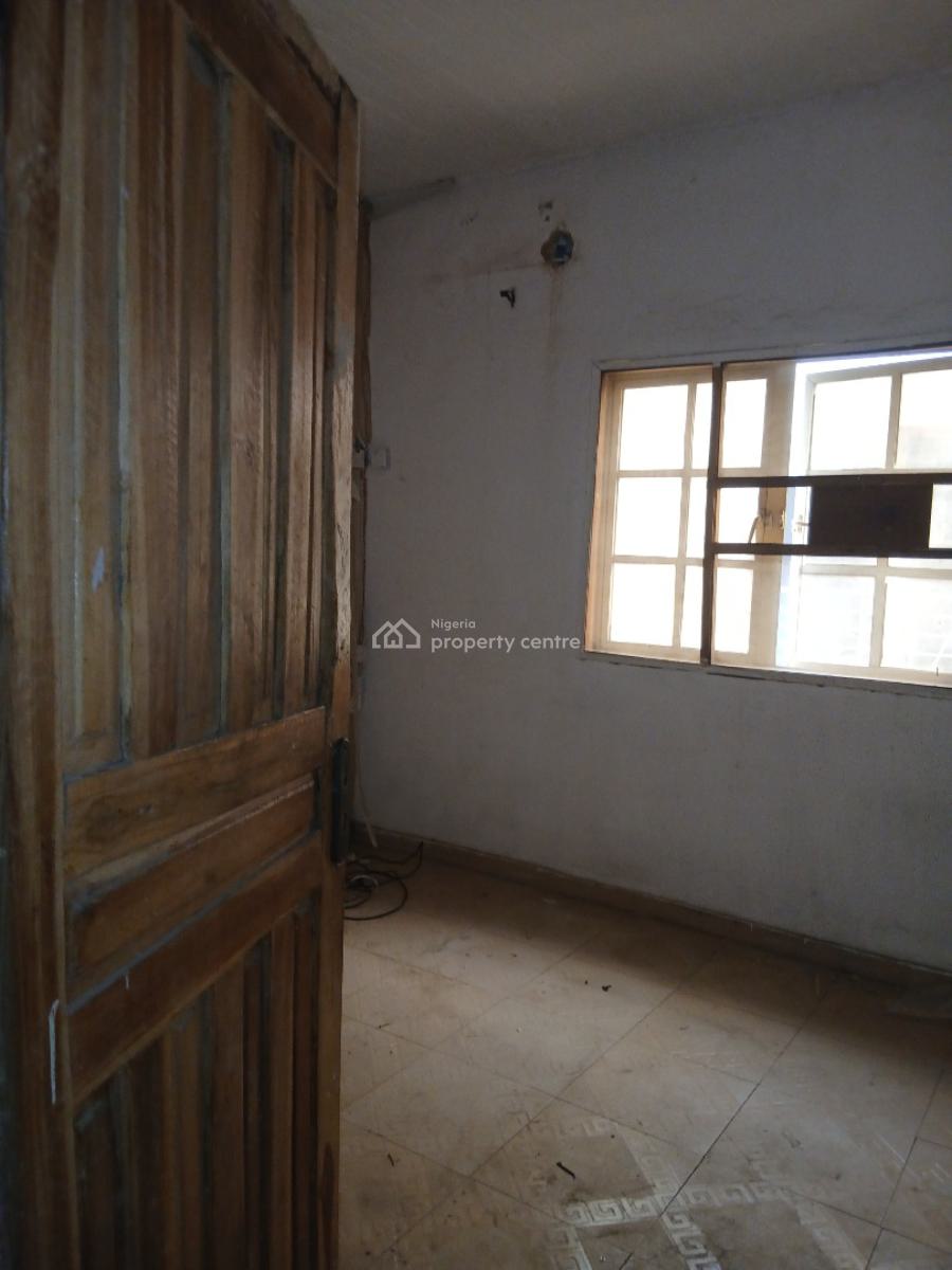 Decent Okay Mini, Yaba, Lagos, Mini Flat (room and Parlour) for Rent