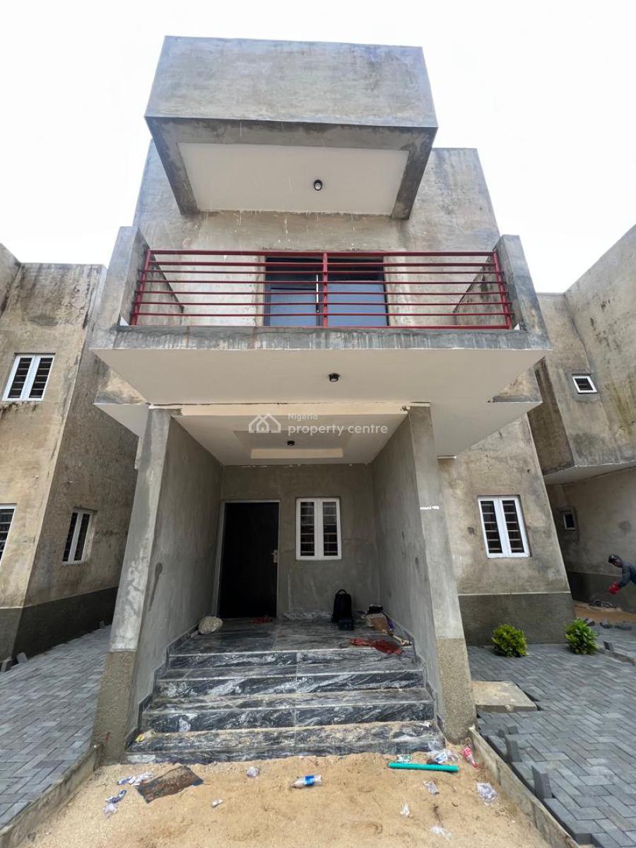Well Built 4 Bedrooms Duplex, Orchid Road Before The Round About, Lekki, Lagos, Terraced Duplex for Sale