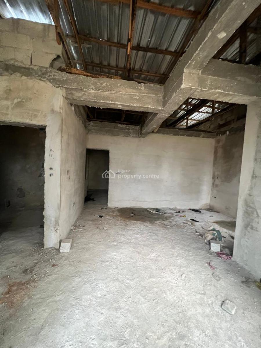 Well Built 4 Bedrooms Duplex, Orchid Road Before The Round About, Lekki, Lagos, Terraced Duplex for Sale
