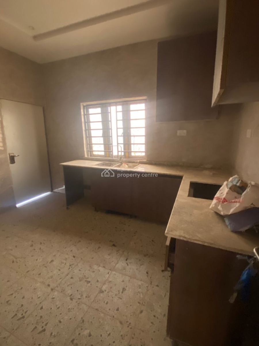 Lovely Standard 3 Bedroom Apartment with Space, Dakibiyu, Jabi, Abuja, Flat / Apartment for Sale