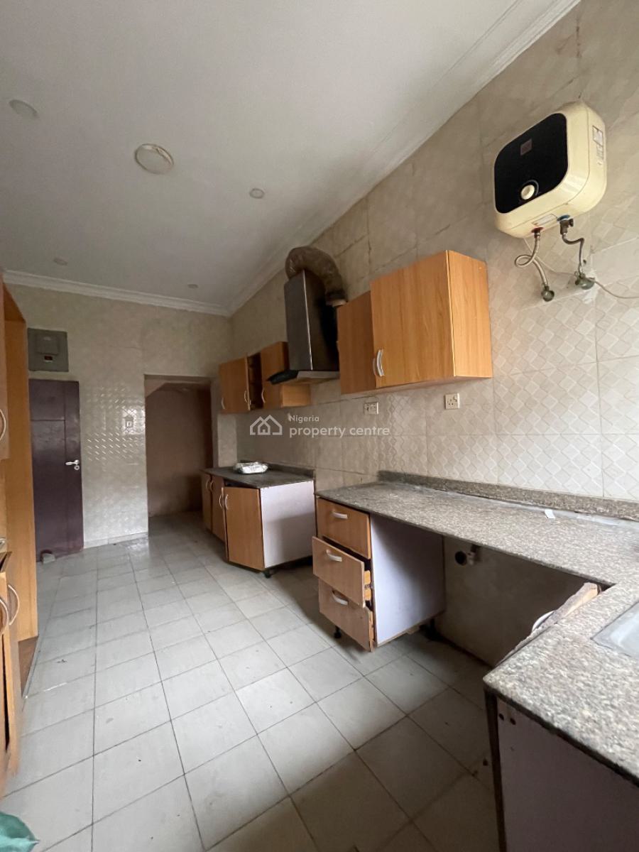 4 Bedroom Terrace, Osapa, Lekki, Lagos, House for Sale