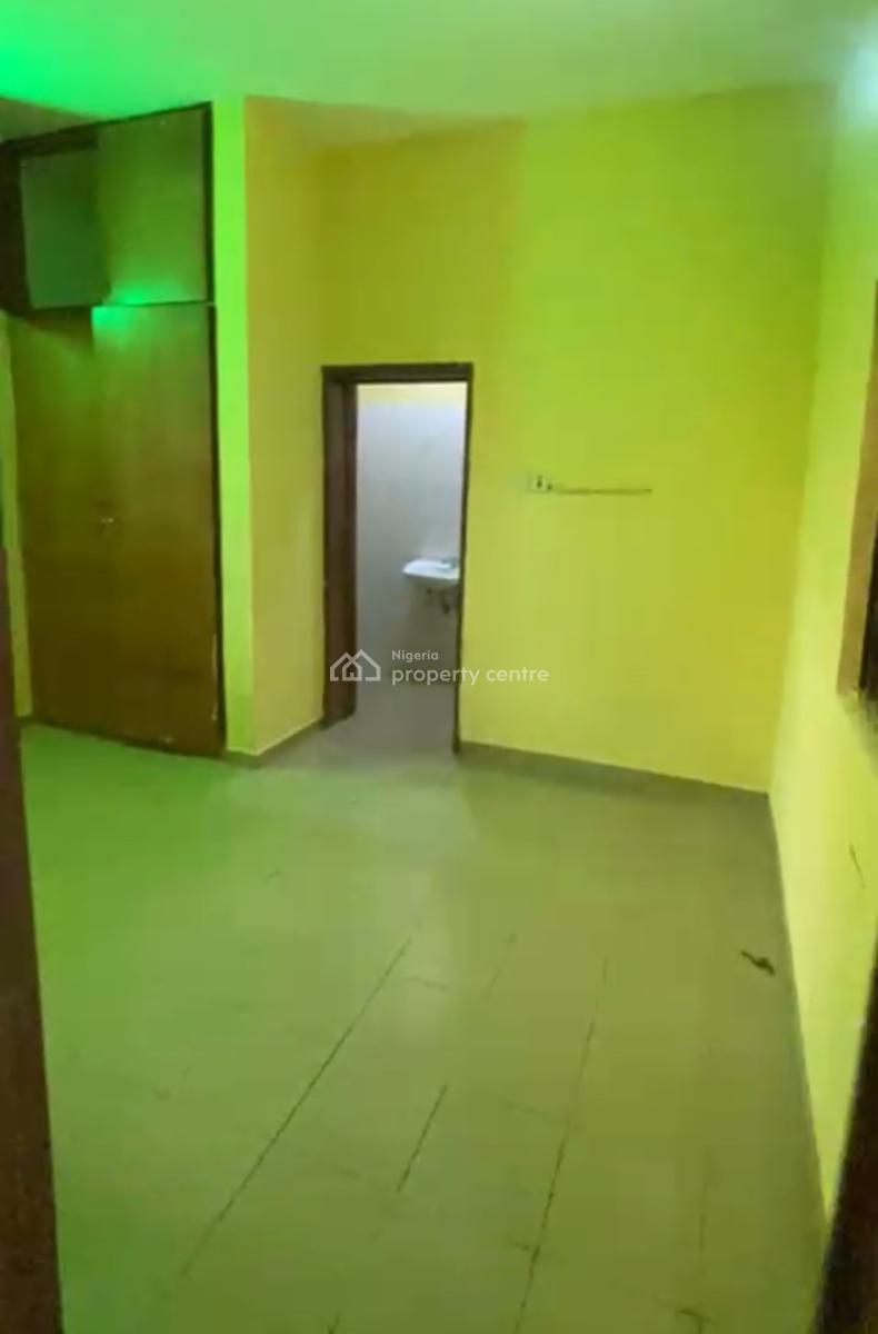 Nice Spacious 3 Bedroom Flat , 2sitting Rm, By Lent, Life Camp, Abuja, Flat / Apartment for Rent