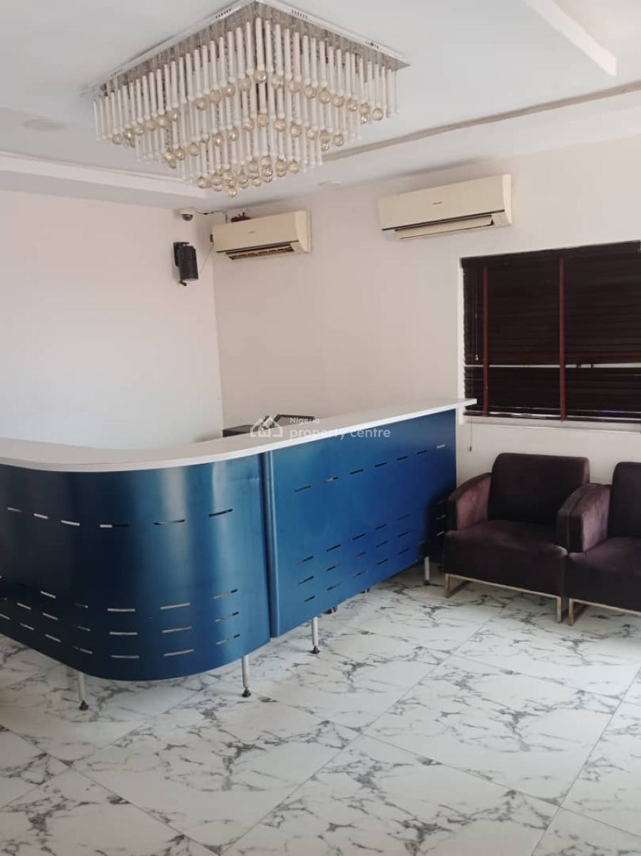 17-bedroom Luxury Hotel, Off Admiralty Rd, Lekki Phase 1, Lekki, Lagos, Hotel / Guest House for Rent