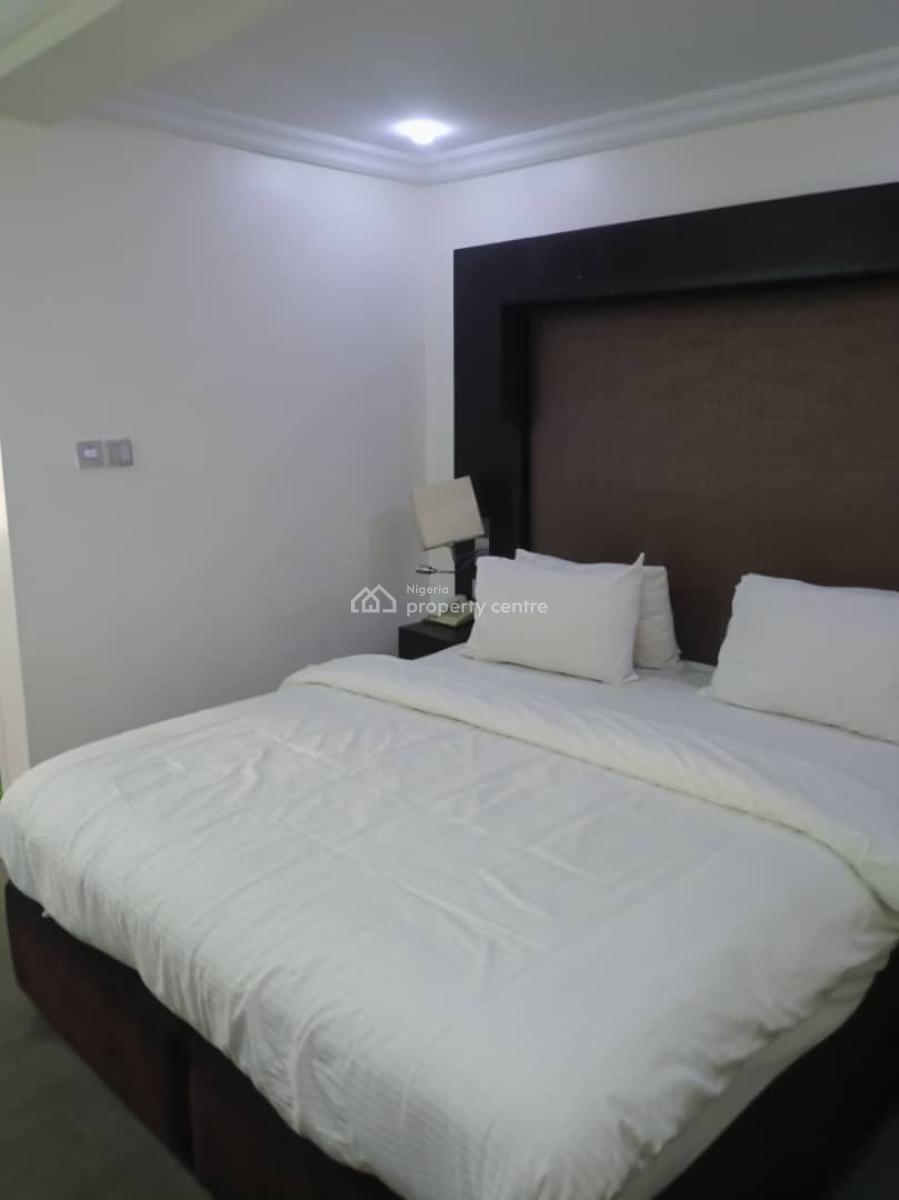 17-bedroom Luxury Hotel, Off Admiralty Rd, Lekki Phase 1, Lekki, Lagos, Hotel / Guest House for Rent