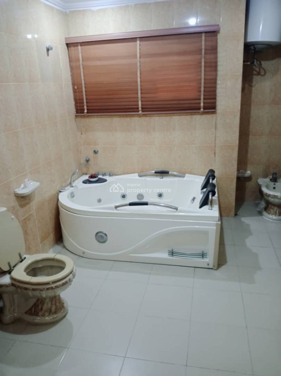 17-bedroom Luxury Hotel, Off Admiralty Rd, Lekki Phase 1, Lekki, Lagos, Hotel / Guest House for Rent