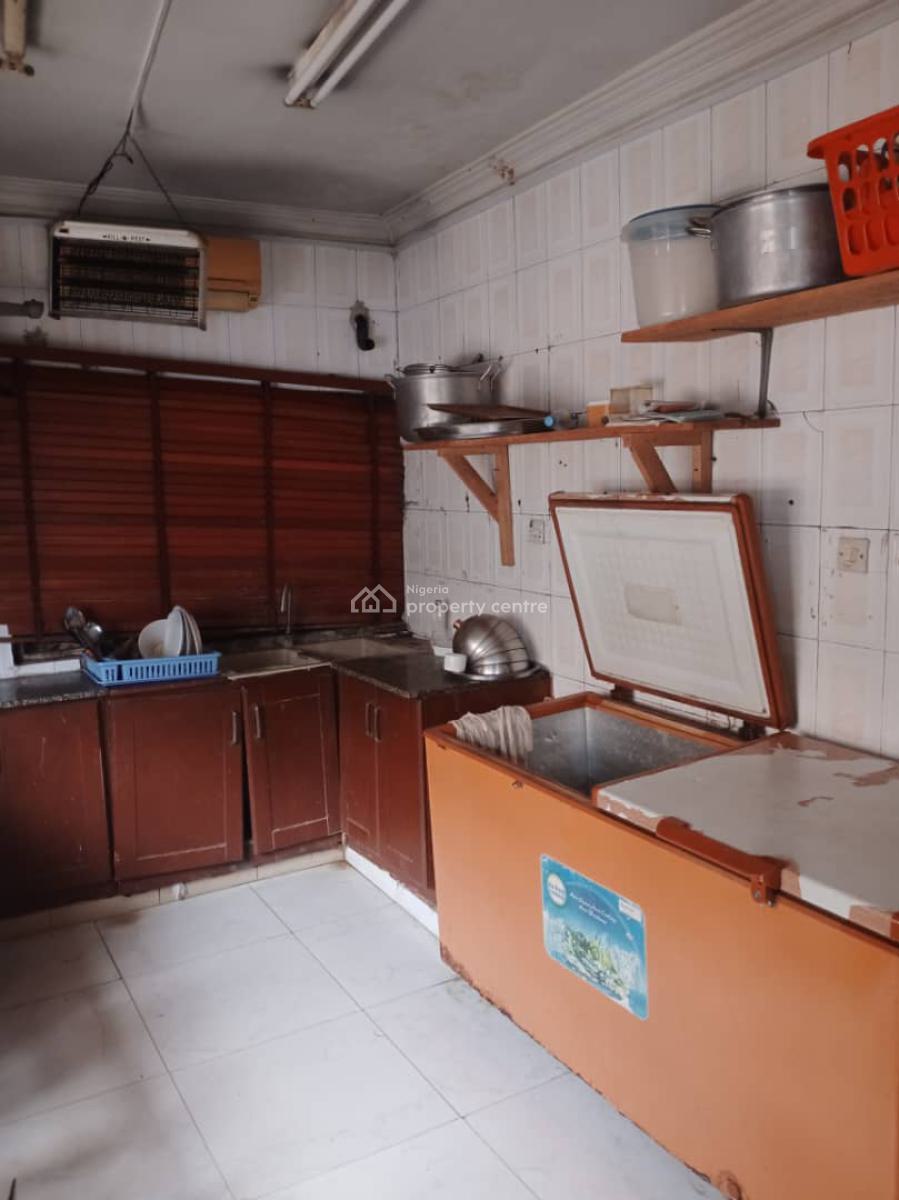 17-bedroom Luxury Hotel, Off Admiralty Rd, Lekki Phase 1, Lekki, Lagos, Hotel / Guest House for Rent