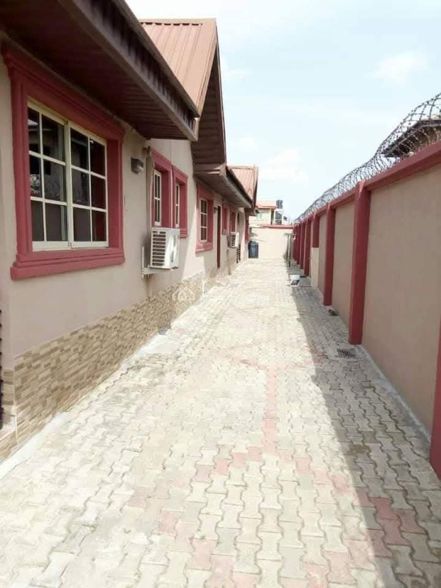 4 Bedroom Bungalow, Olu Odo Off Ebute Road, Ikorodu, Lagos, Detached Bungalow for Sale