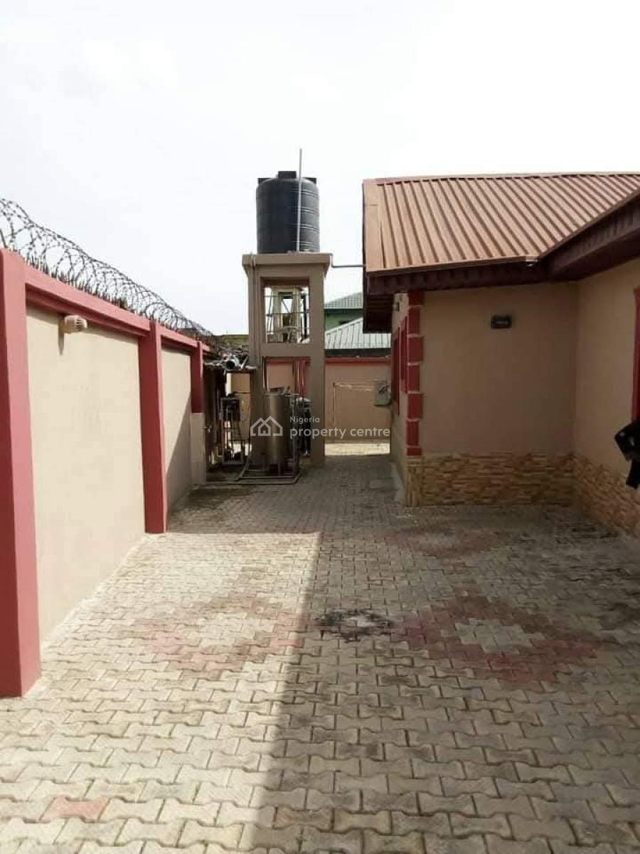 4 Bedroom Bungalow, Olu Odo Off Ebute Road, Ikorodu, Lagos, Detached Bungalow for Sale