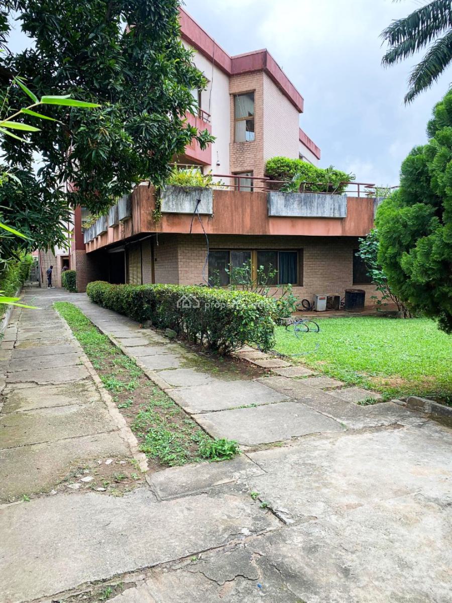 Exquisite 12 Bedroom Detached House, Off Toyin Street, Ikeja, Lagos, Detached Duplex for Sale