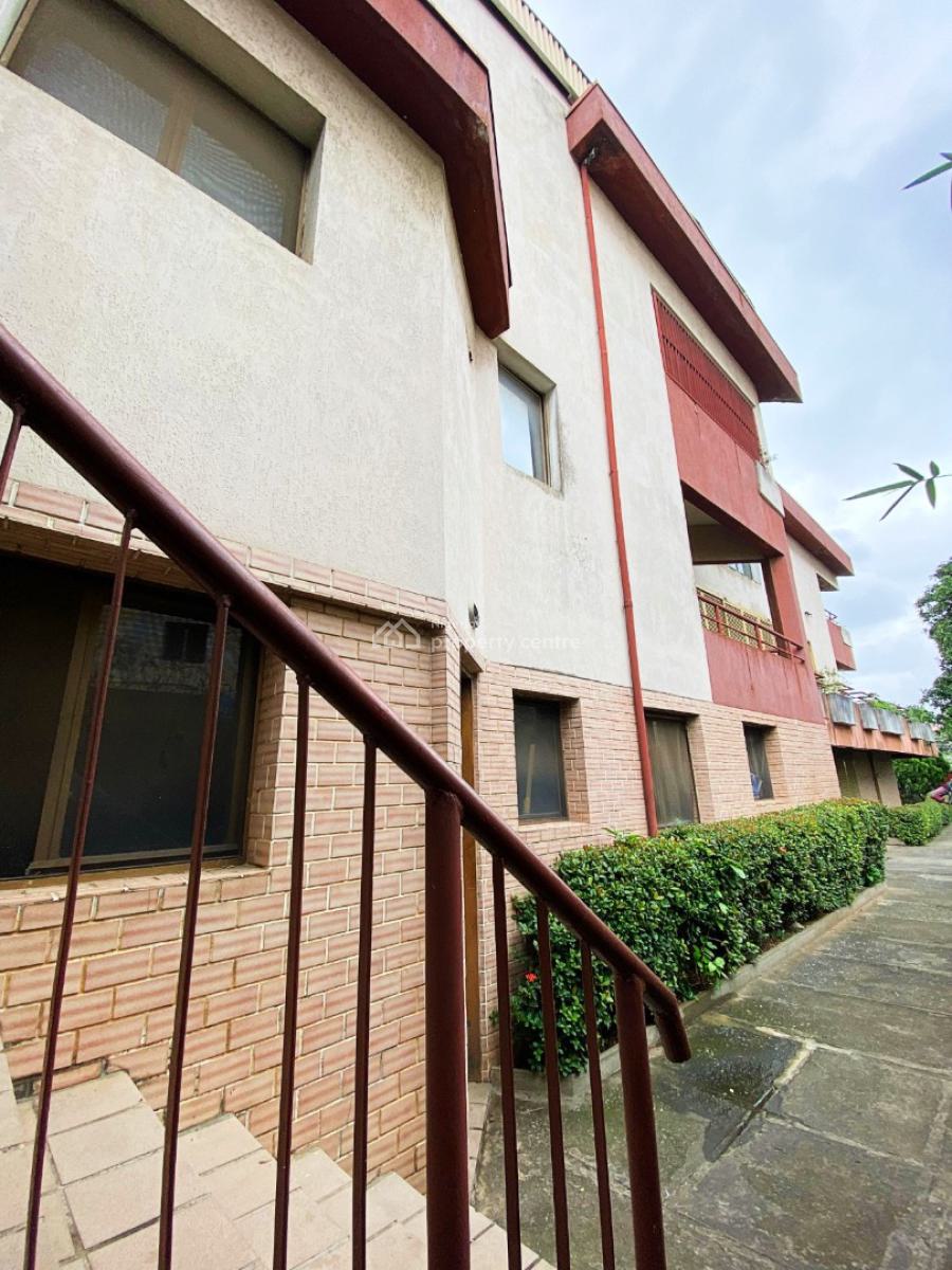 Exquisite 12 Bedroom Detached House, Off Toyin Street, Ikeja, Lagos, Detached Duplex for Sale