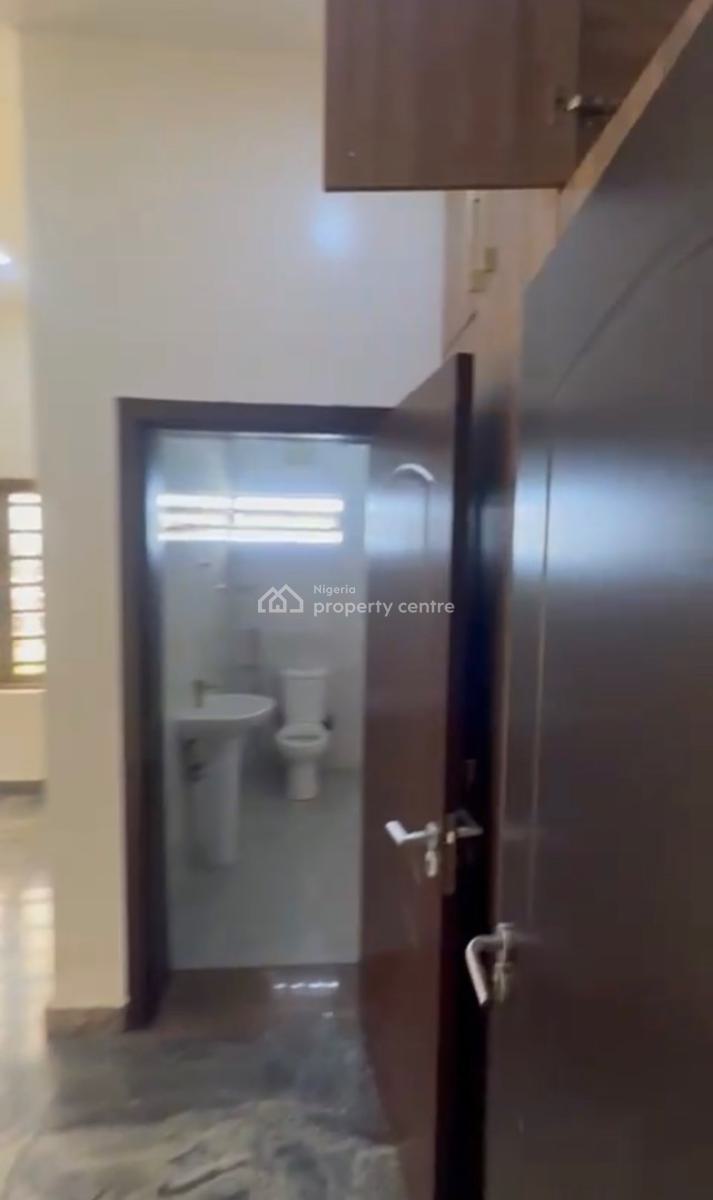 Luxurious 3bedroom Flat with Bq + Tarred Road, By American International School, Durumi, Abuja, House for Rent