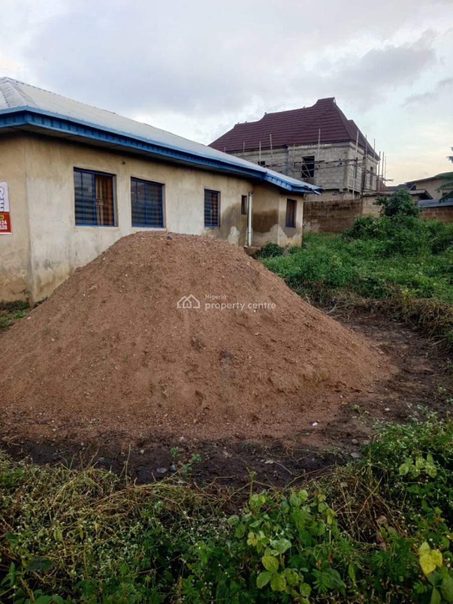a 3 Bedroom Bungalow in a Serene Estate, Cele Rainbow, Asunle Road Off Akala Express, Oluyole, Oyo, Detached Bungalow for Sale