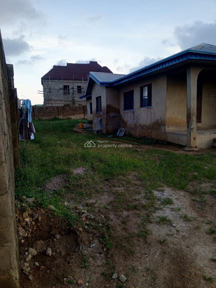 a 3 Bedroom Bungalow in a Serene Estate, Cele Rainbow, Asunle Road Off Akala Express, Oluyole, Oyo, Detached Bungalow for Sale
