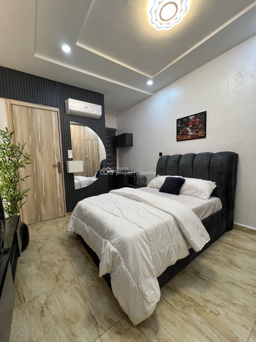 Stylish Studio Apartment, Royal Pine Gate 1, Orchid Road, Lekki Phase 2, Lekki, Lagos, Self Contain (single Rooms) Short Let