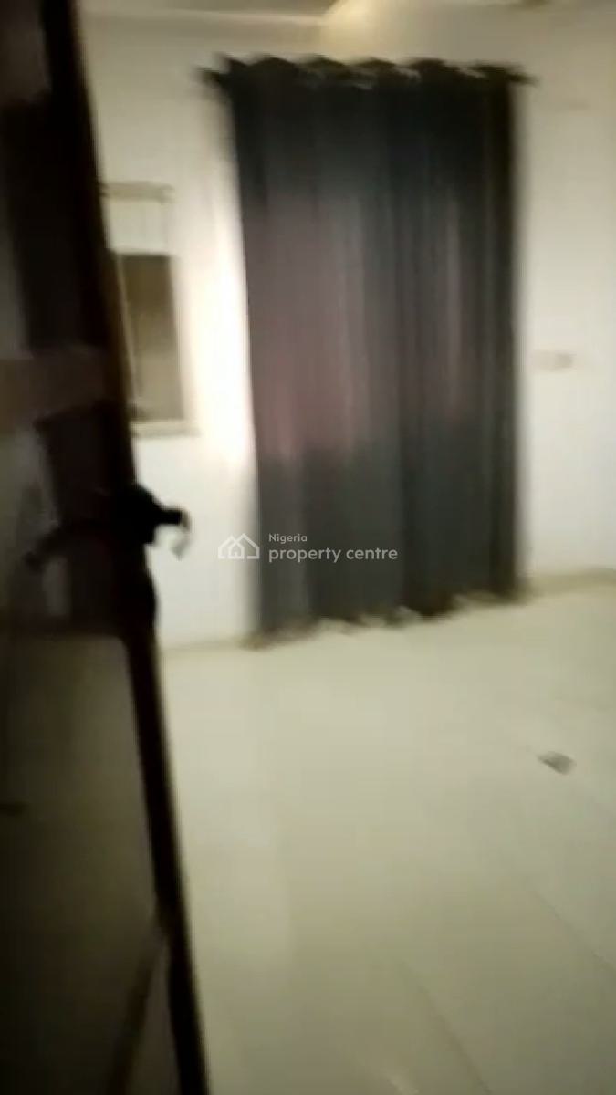 Neatly Used 3 Bedroom Apartment (ensuite), Adeniyi Jones, Ikeja, Lagos, Flat / Apartment for Rent