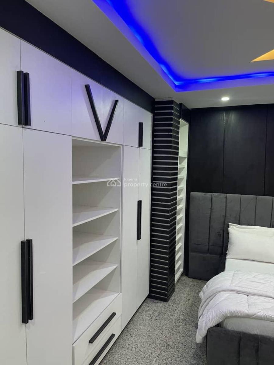Beautiful 2 Bedrooms Apartment with Swimming Pool, By Gilmore, Jahi, Abuja, Flat / Apartment Short Let
