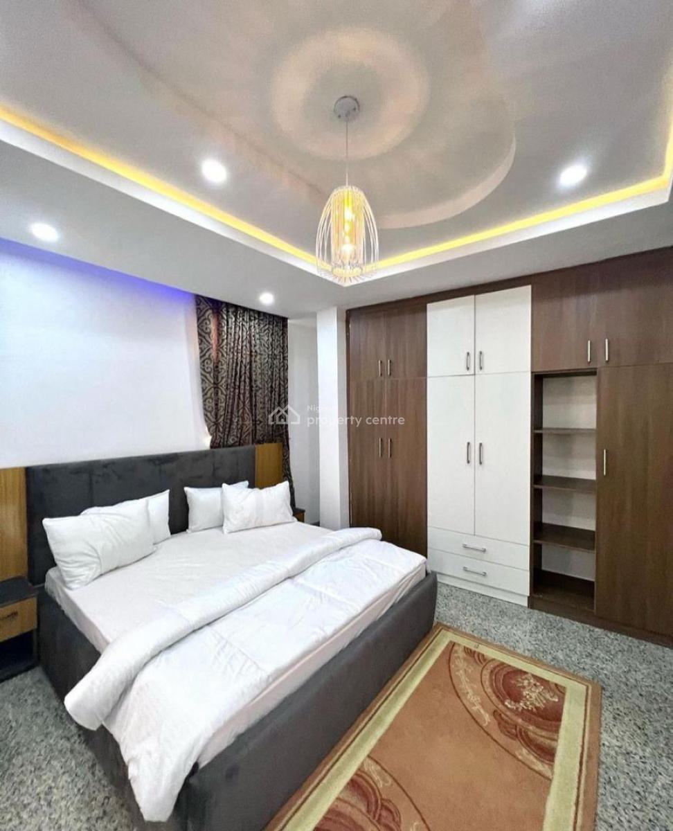 Exotic 2 Bedrooms Apartment with Swimming Pool, By Gilmore, Jahi, Abuja, Flat / Apartment Short Let