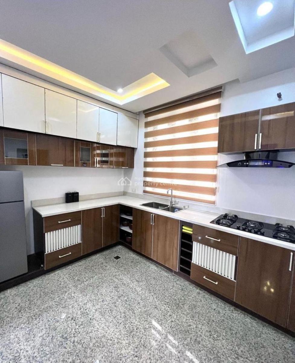 Exotic 2 Bedrooms Apartment with Swimming Pool, By Gilmore, Jahi, Abuja, Flat / Apartment Short Let