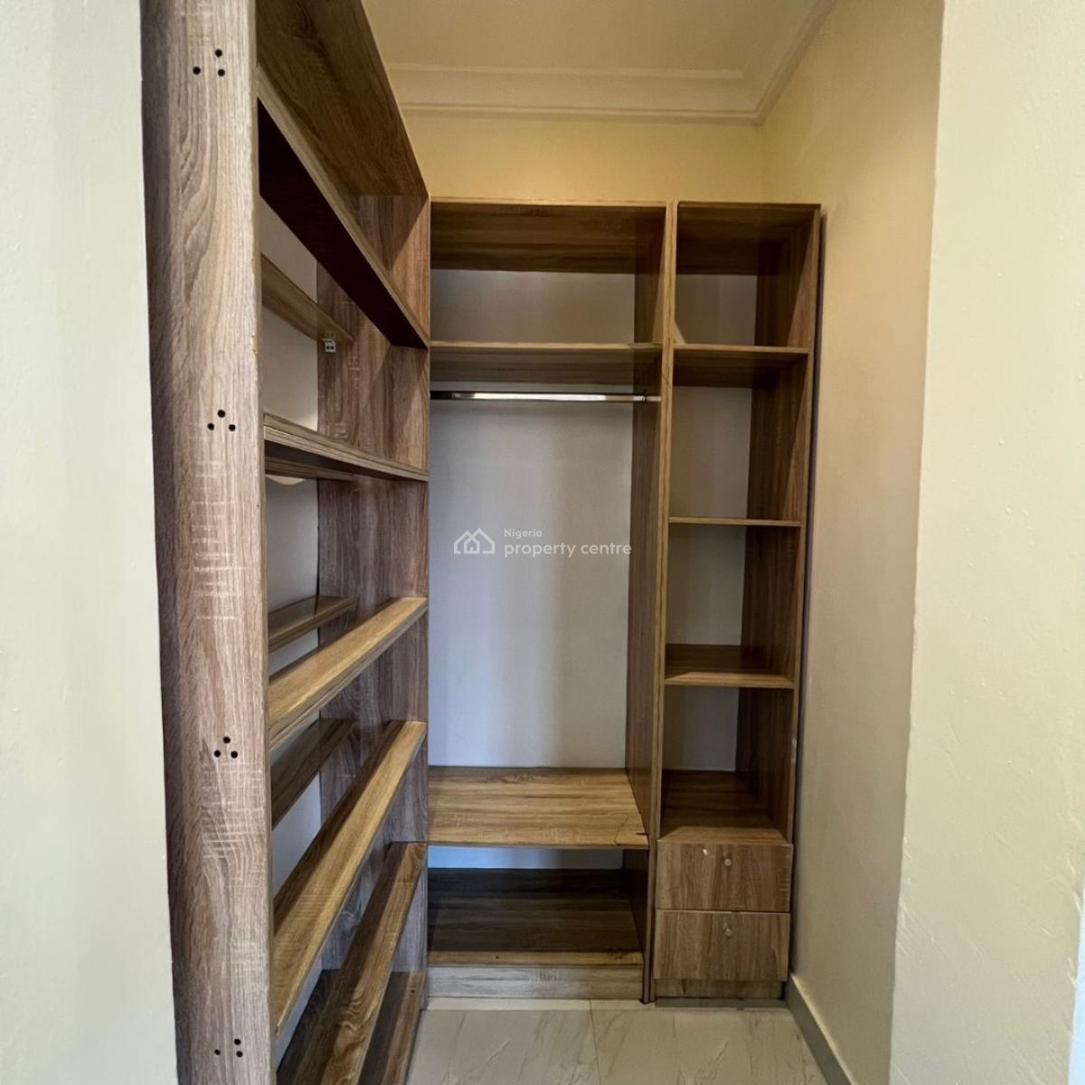 an Executive Two Bedroom Flat, Lekki Ikate, Lekki, Lagos, Flat / Apartment for Rent