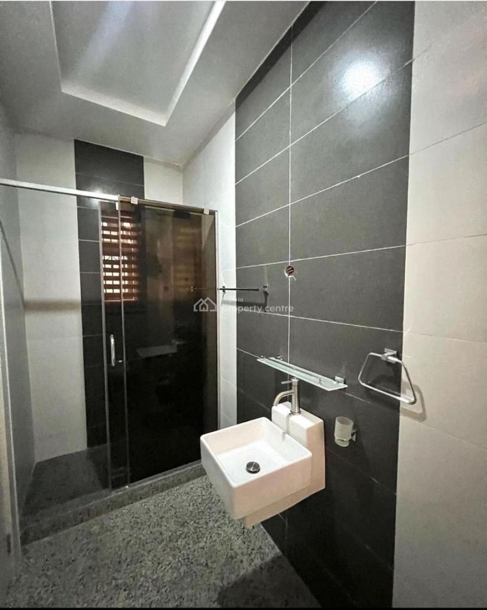 Lovely 2 Bedrooms Apartment with Swimming Pool, By Gilmore, Jahi, Abuja, Flat / Apartment Short Let