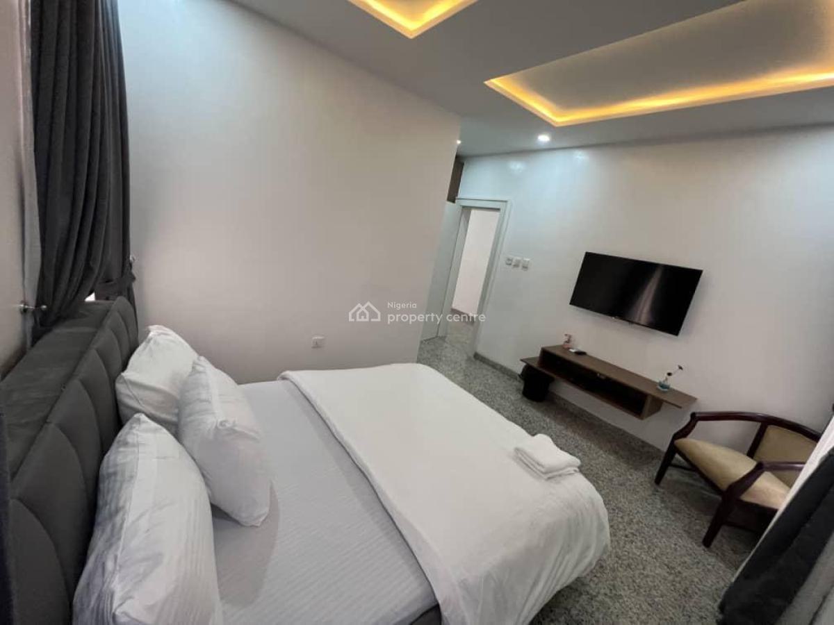 Executive 2 Bedrooms Apartment with Swimming Pool, By Gilmore, Jahi, Abuja, Flat / Apartment Short Let