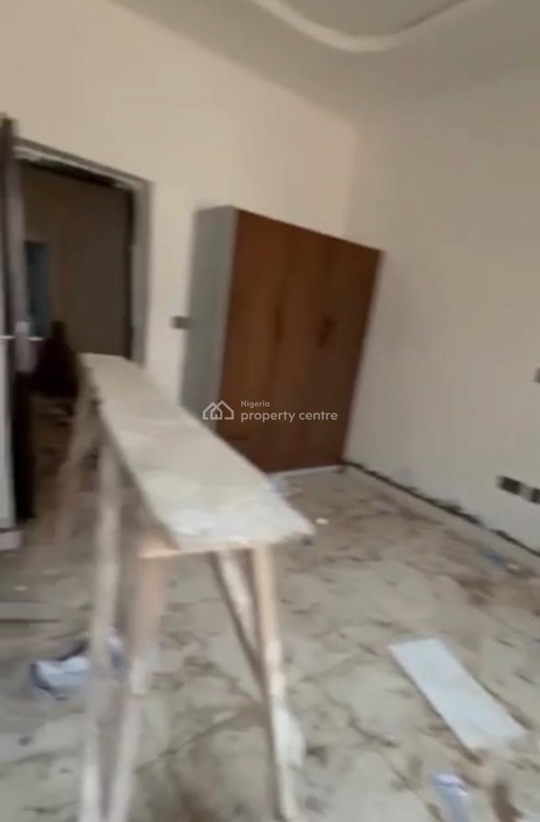 Newly Built 3 Bedroom En-suite Flat + Tarred Road, By The Roundabout, Galadimawa, Abuja, House for Rent