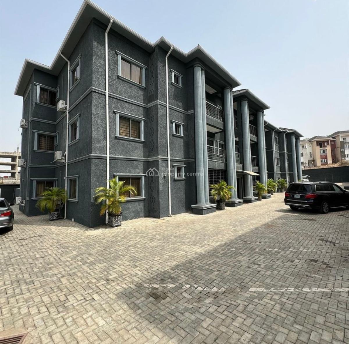 Luxury 3 Bedrooms Apartment, Guzape District, Abuja, Flat / Apartment Short Let
