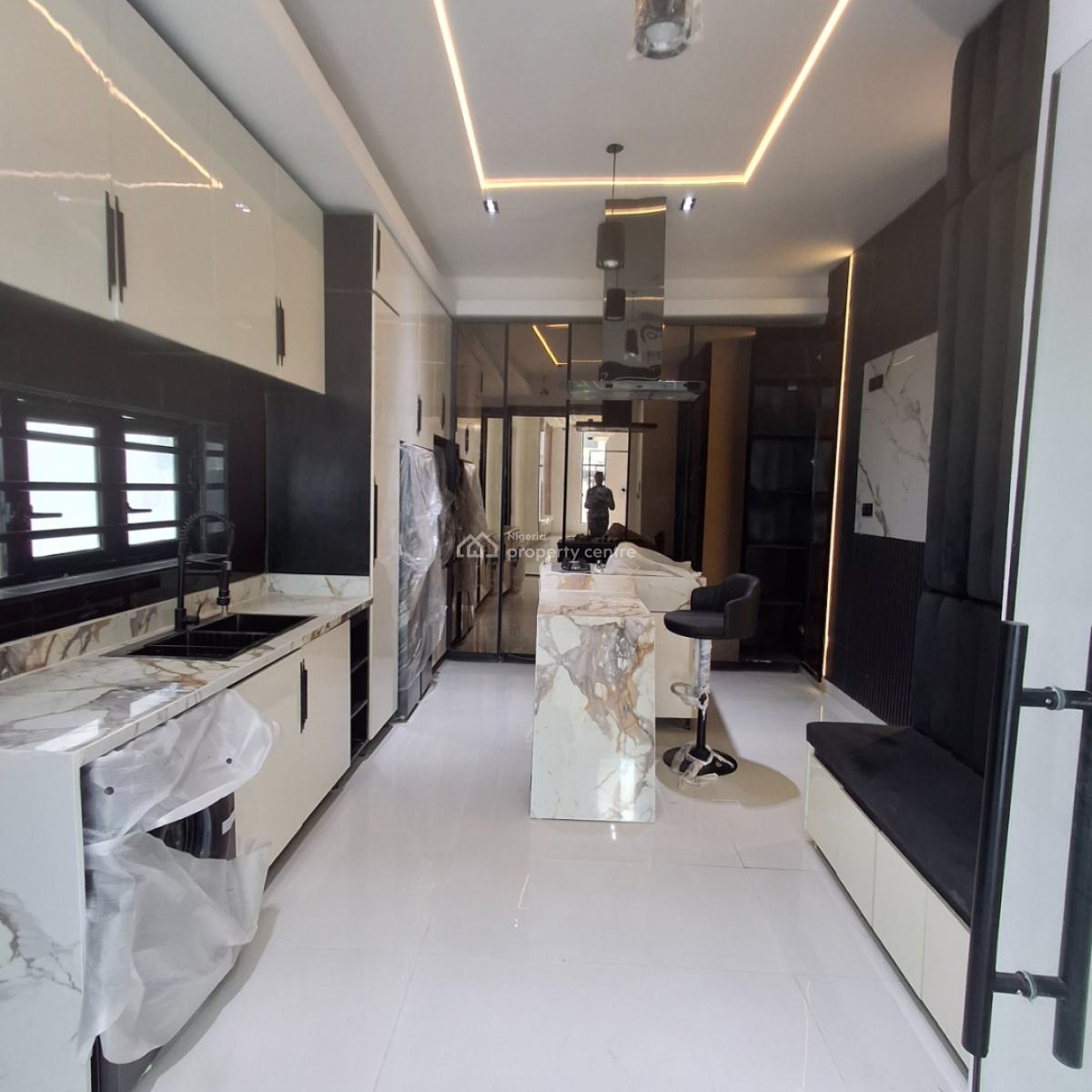 Four Bedroom Detached Duplex, Lafiaji, Lekki, Lagos, Detached Duplex for Sale