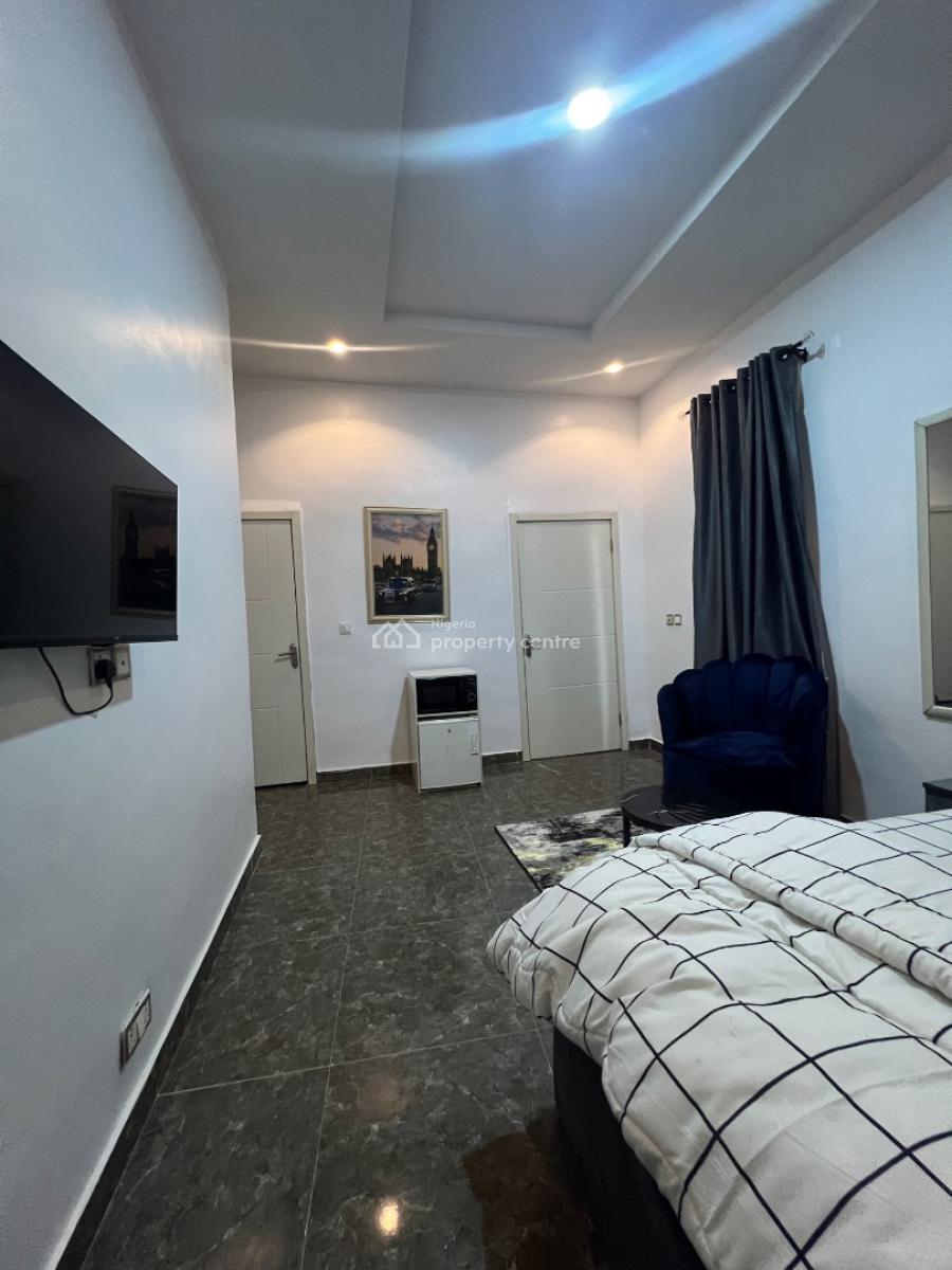 Stylish Fully Furnished Single Room Upstairs, Roxbury Estate, Ikota, Lekki Phase 2, Lekki, Lagos, Self Contain (single Rooms) Short Let