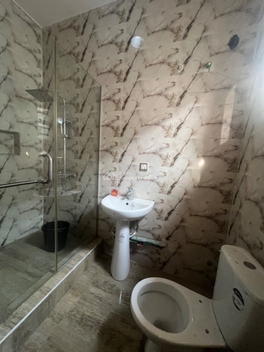 Stylish Fully Furnished Single Room Upstairs, Roxbury Estate, Ikota, Lekki Phase 2, Lekki, Lagos, Self Contain (single Rooms) Short Let