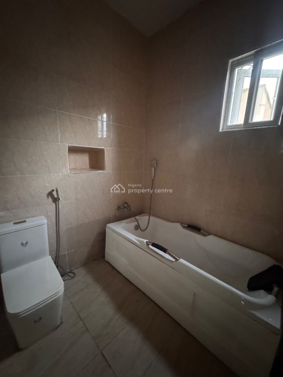 Luxury Master Bedroom, Orchid Road, Lekki, Lagos, Self Contain (single Rooms) for Rent