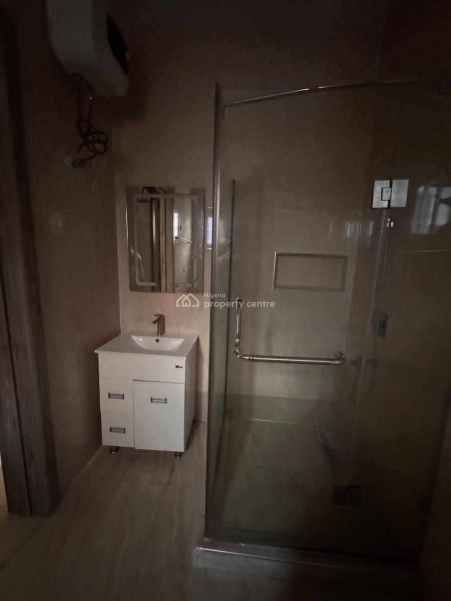 Luxury Master Bedroom, Orchid Road, Lekki, Lagos, Self Contain (single Rooms) for Rent