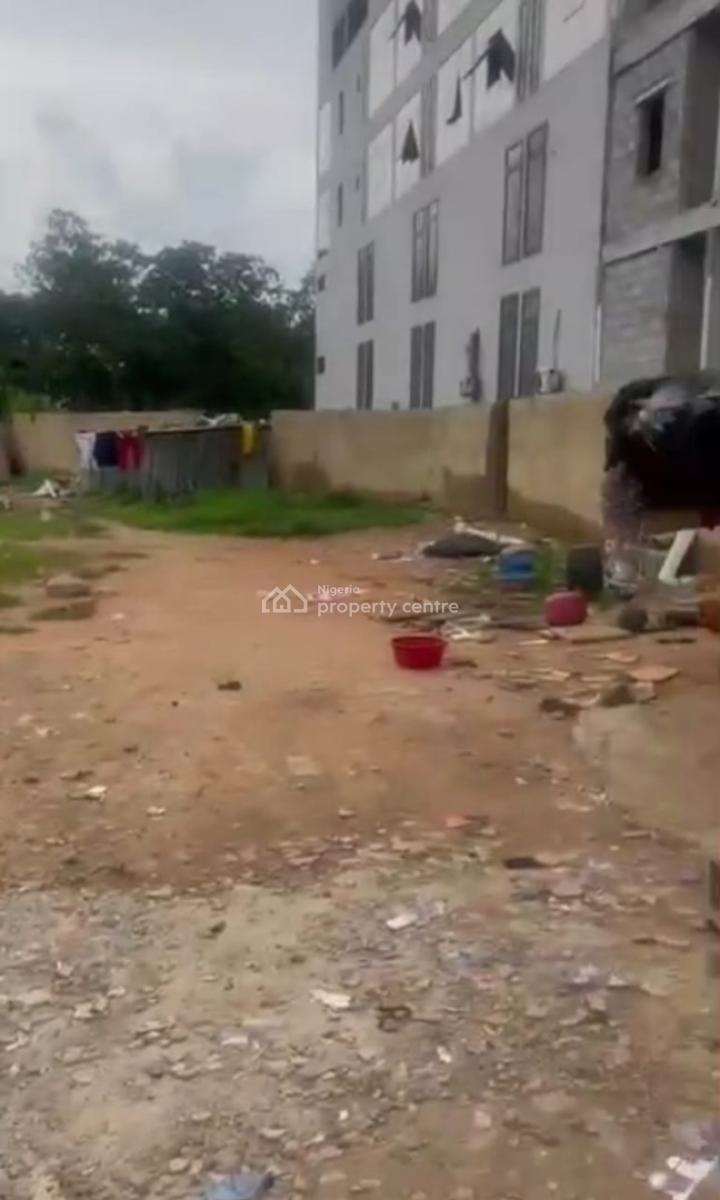 Strategically Located Fenced 2800sqm Commercial Land By The Street., Off Ademola Adetokunbo Crescent, Wuse 2, Abuja, Commercial Land for Sale