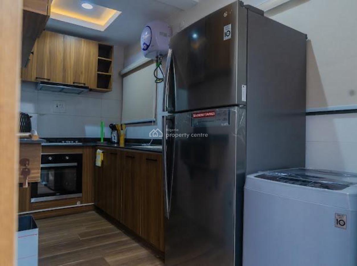 Newly Listed Luxury 3 Bedrooms Apartments, Yaba, Lagos, Flat / Apartment Short Let
