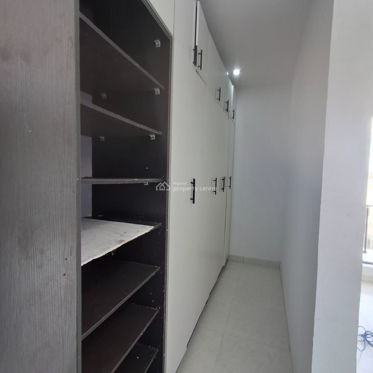 Four Bedroom Semi Detached Duplex, Orchid Road, Lafiaji, Lekki, Lagos, Semi-detached Duplex for Sale