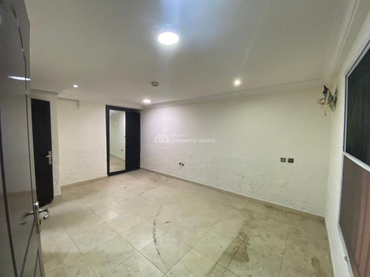 1,2 and 3-bedroom Aptt in a Mini Estate, Osapa, Lekki, Lagos, Flat / Apartment for Sale