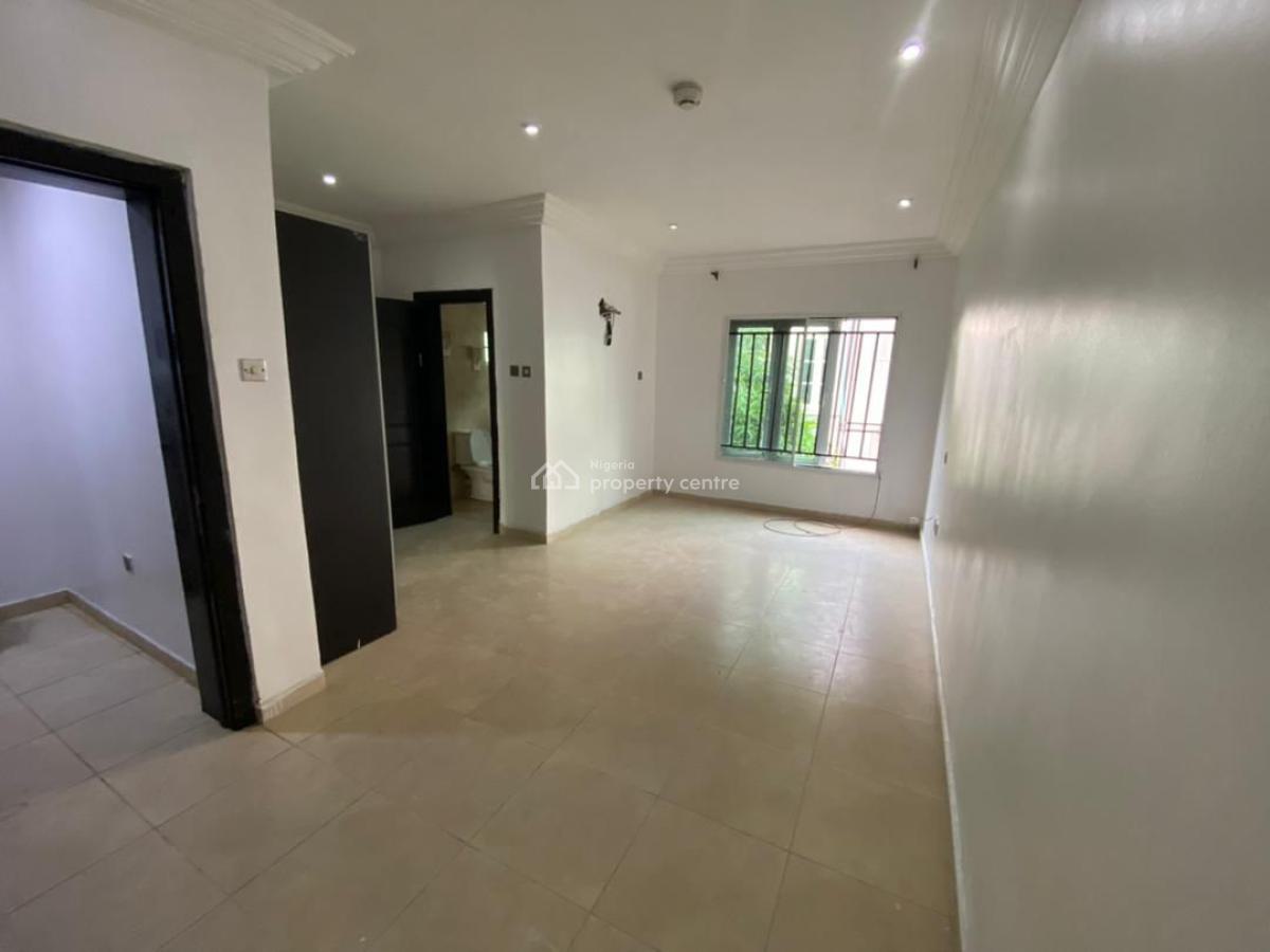 1,2 and 3-bedroom Aptt in a Mini Estate, Osapa, Lekki, Lagos, Flat / Apartment for Sale
