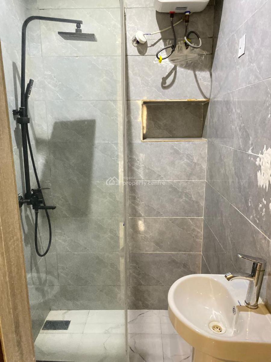 Luxury 2 Bedrooms Apartment, By American International School, Durumi, Abuja, Flat / Apartment Short Let